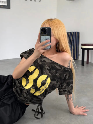 Y2K off-shoulder camouflage t-shirt
