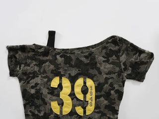 Y2K off-shoulder camouflage t-shirt