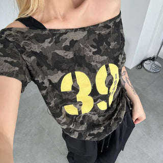 Y2K off-shoulder camouflage t-shirt