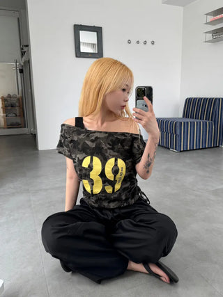 Y2K off-shoulder camouflage t-shirt