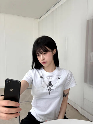 Vintage Necklace Round Neck Short Sleeve T-shirt