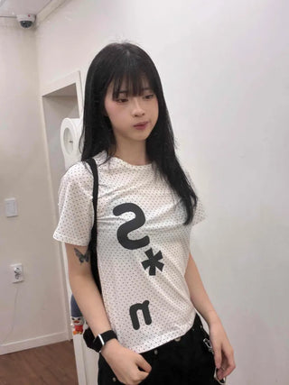 Effortless Chic Dot Kitsch Lettering T-shirt