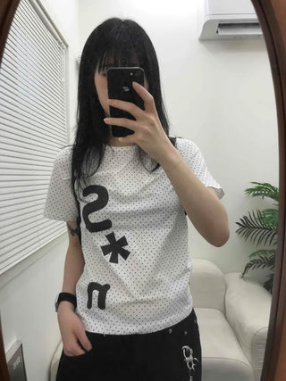 Effortless Chic Dot Kitsch Lettering T-shirt