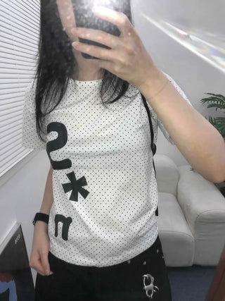 Effortless Chic Dot Kitsch Lettering T-shirt