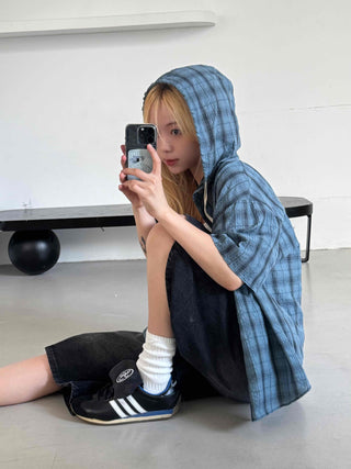 Check oversized short-sleeve hoodie