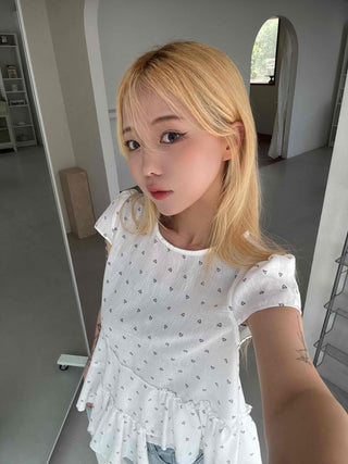 Heart diagonal asymmetrical frill blouse