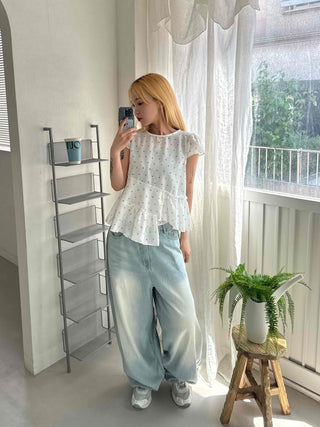 Heart diagonal asymmetrical frill blouse