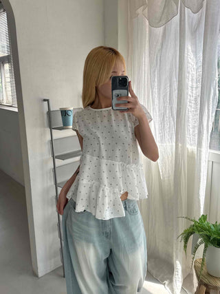 Heart diagonal asymmetrical frill blouse
