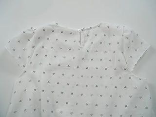 Heart diagonal asymmetrical frill blouse