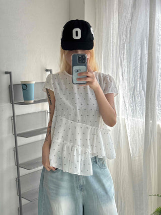 Heart diagonal asymmetrical frill blouse