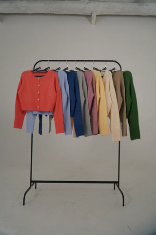 Soft Loose-Fit Knit Cardigan for Transitional Season