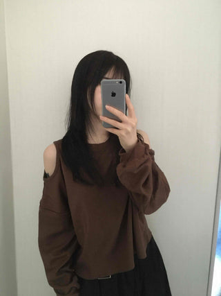 Romantic Shoulder Cutout Crop Sweatshirt