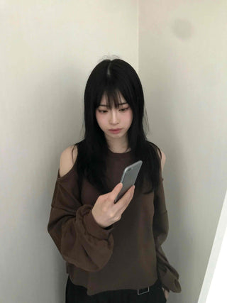 Romantic Shoulder Cutout Crop Sweatshirt