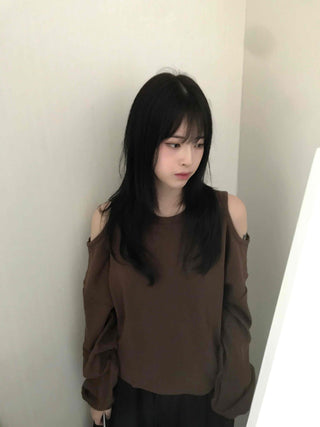 Romantic Shoulder Cutout Crop Sweatshirt