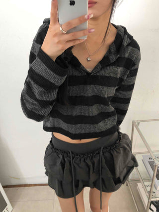 Simple Striped V-Neck Crop Hoodie