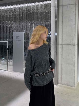 Romantic WoolWool Alpaca One-Shoulder Knit