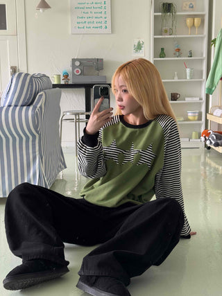 Street Style Striped Patch Sweatshirt
