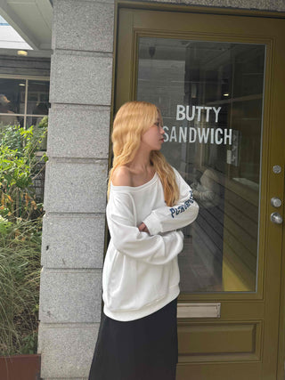 Simple Trendy Number Two Off-Shoulder Sweatshirt