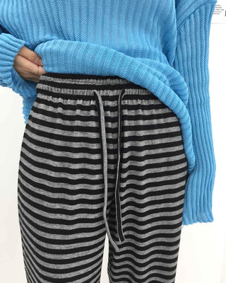 Simple striped elastic waist pants