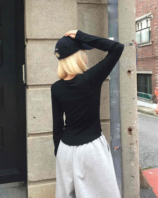 Daily Loose Fit U-Neck Long Sleeve T-Shirt