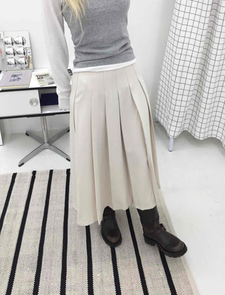 Simple Pleated Long Skirt