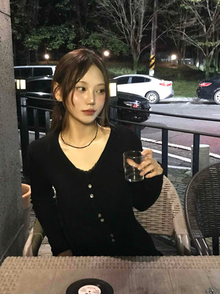 Plain Cotton Cardigan for Date Look