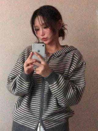 Effortless Chic Striped Zip-Up Knit Hoodie