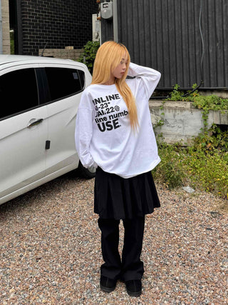 Antique Sleeve Lettering Long Sleeve T-shirt