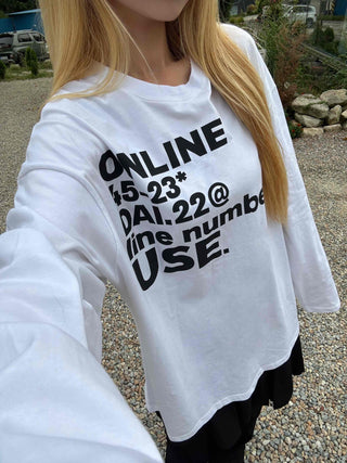 Antique Sleeve Lettering Long Sleeve T-shirt