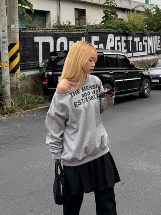 Comfort Asymmetrical Lettering Off-Shoulder Sweatshirt