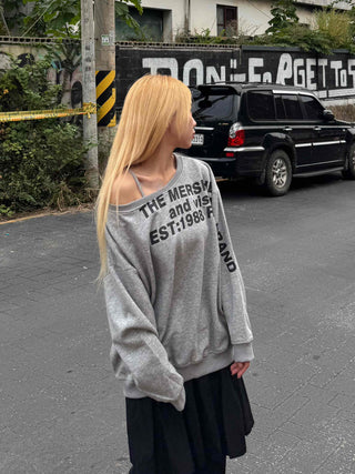 Comfort Asymmetrical Lettering Off-Shoulder Sweatshirt