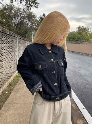 Two-pocket check-sleeve shirt collar denim jacket