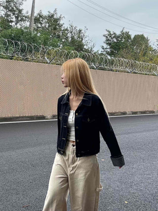 Two-pocket check-sleeve shirt collar denim jacket