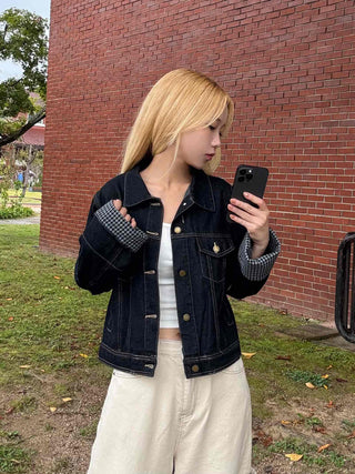 Two-pocket check-sleeve shirt collar denim jacket