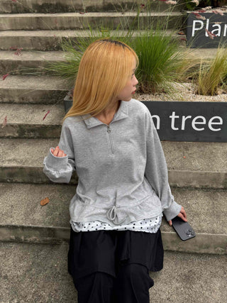 Daily Dot Frill Half-Zip Sweatshirt