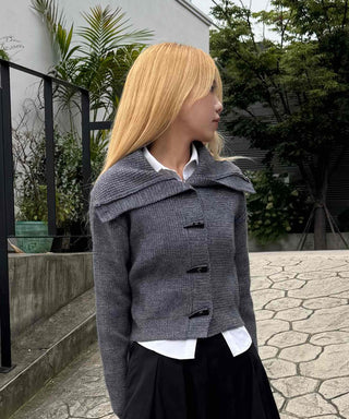 Minimal Off-Shoulder Plain Knit Cardigan