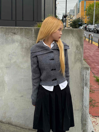 Minimal Off-Shoulder Plain Knit Cardigan