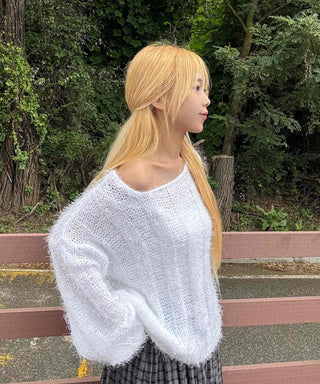 Basic Feather Off-Shoulder Knit