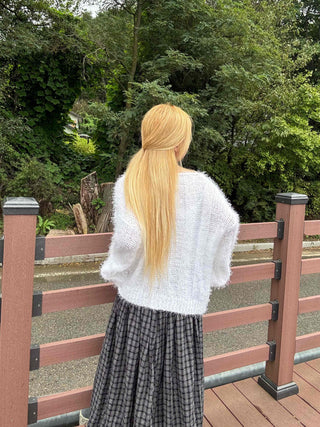 Basic Feather Off-Shoulder Knit