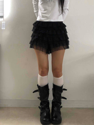 Lace frill tiered cake shorts