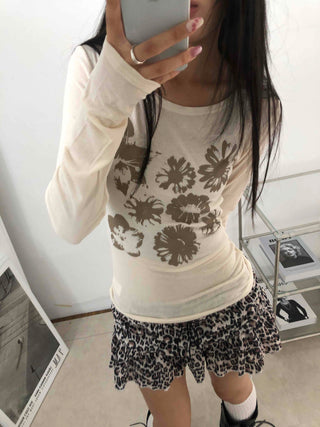 Loose Flower Round Neck Long Sleeve T-shirt