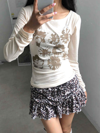 Loose Flower Round Neck Long Sleeve T-shirt