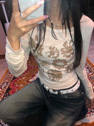 Loose Flower Round Neck Long Sleeve T-shirt