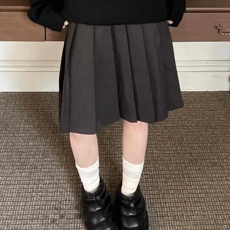 Classic Pleated Tennis Midi Skirt
