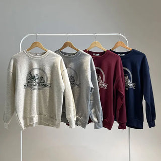 Harper Forest Sweatshirt Fleece-lined cropped sweatshirt, a daily essential