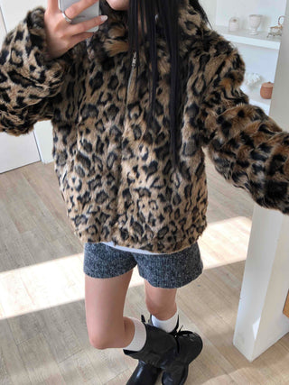 Leopard pattern oversized fur zip-up jumper