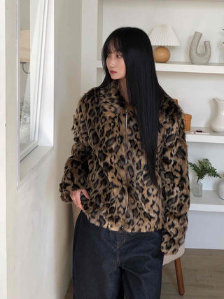 Leopard pattern oversized fur zip-up jumper