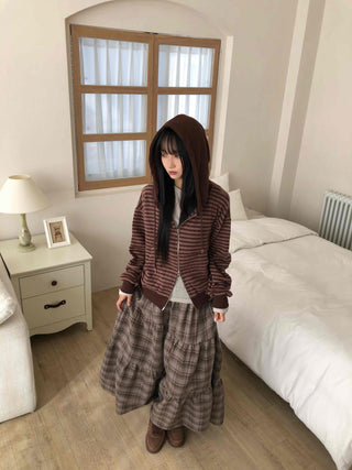 Vintage Campus Check Tiered Elastic Maxi Skirt
