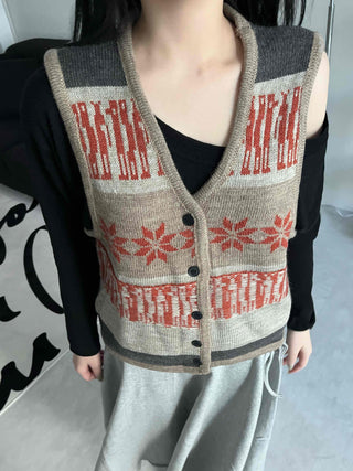 Vintage Nordic pattern knit cropped vest