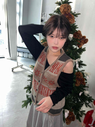 Vintage Nordic pattern knit cropped vest